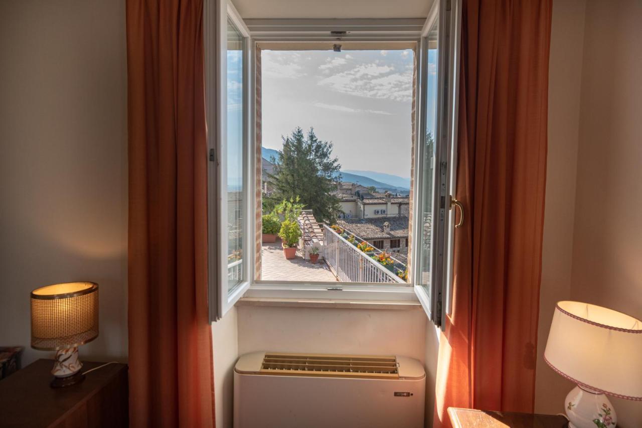 Hotel Umbra Assisi Exterior foto